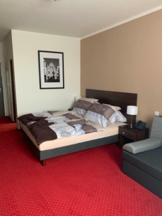 Wellness Hotel Harmonie Trebon Bagian luar foto